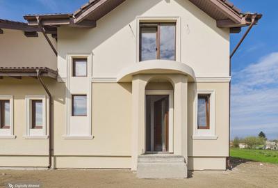 Duplex luminos 101 mp utili, teren 350mp în Covaci - 1