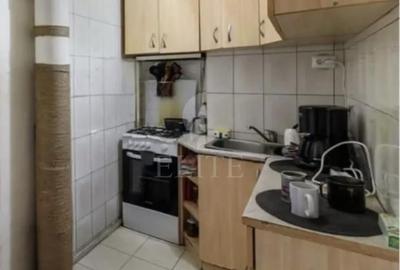 Apartament 3 camere în zona INTERSERVISAN