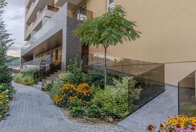 Clinica medicala-9 cabinete- URBAN PLAZA - bloc 15 parter! - 1
