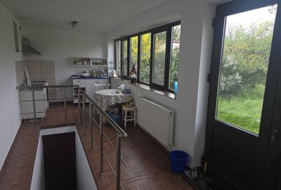 Teren 6500 MP, Plus Cladire Multifunctionala de vanzare - 8