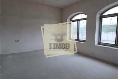 Casa rezidentiala generoasa cu 5 camere 3 bai  dressing  parcare - 4