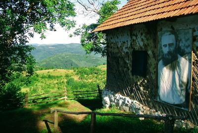 TEREN VATRA CASA PARINTEASCA PARINTE ARSENIE BOCA, Vata de Sus – Hunedoara