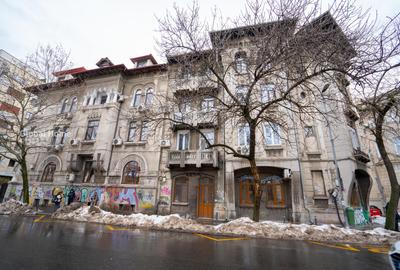 Interwar Building - Cismigiu Garden | 165 SQM | Office 6-Room Apartment - 43