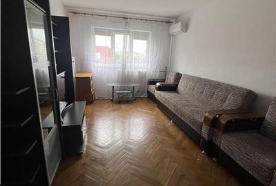 Apartament cu 3 camere decomandat în Rogerius