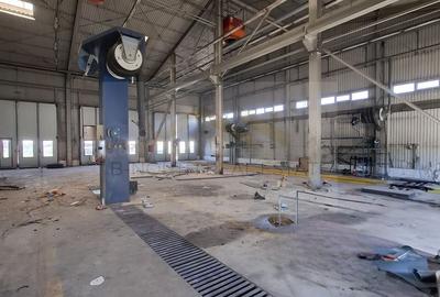 Distribuție /productie 3800 mp -constructie /14.000 mp curte. - 5