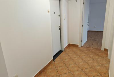 Apartament 2 camere zona Centrul Civic - 18