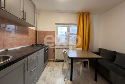 Garsonieră decomandată, mobilată în Vitan Mall