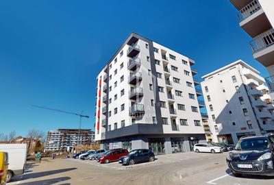 Apartament cu 3 camere semidecomandat în Est