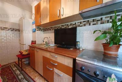 Apartament 2 camere  decomandat si beci  Brotacei Constanta - 5
