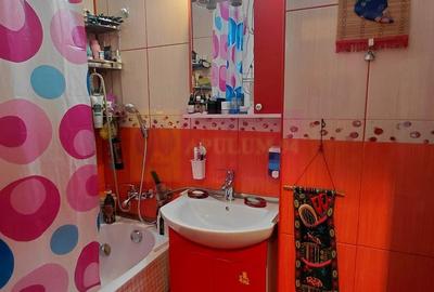 Titan Metrou M1-statia Titan si parc IOR, Bebe Tei - 14