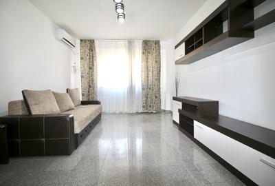 Apartament cu 2 camere semidecomandat, mobilat în Universitate