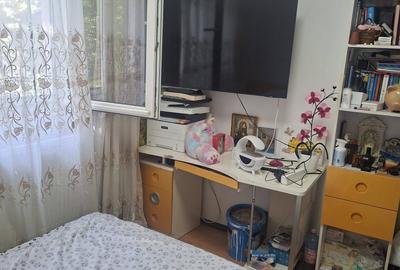 Apartament 3 camere Piața Progresul, 50 mp, centrală proprie, etaj 2/10 - 4