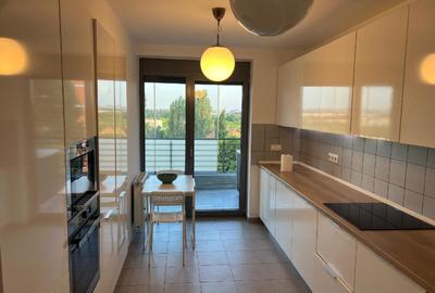 Apartament cu 4 camere decomandat, mobilat în Sisești