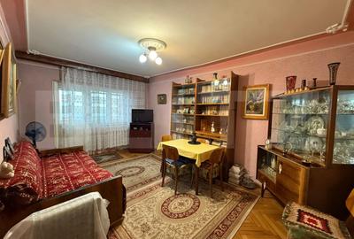 Apartament cu 3 camere decomandat, mobilat în Ultracentral