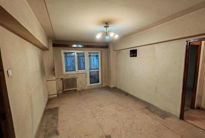 Apartament cu 2 camere semidecomandat în Ghencea