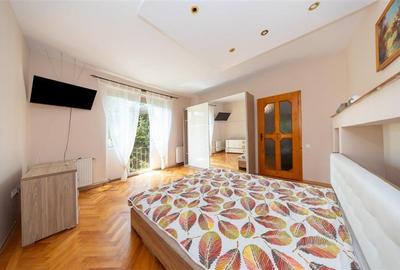 Vanzare apartament 3 camere in Vila pe Drumul de Poiana - 8