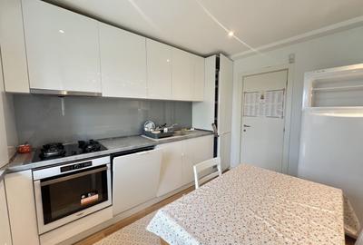 Casă individuala 4 Camere, 4 băi - 25