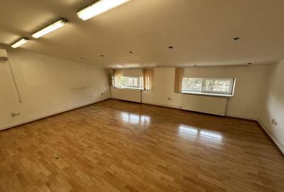 Spatiu de birou -zona strada Cluj/ 4 locuri de parcare - 12