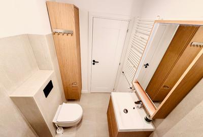 Proprietar vand apartament 3 camere + curte - 10 sec de metrou - 8