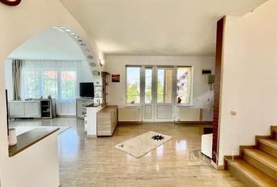Casa deosebita cu 7 camere si piscina exterioara in cartierul Zorilor - 2