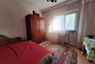 Apartament 3 camere semidecomandat | Etaj 3, zona Ura - 5
