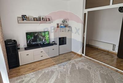 Apartament cu 2 camere de vânzare în zona George Enescu - 2