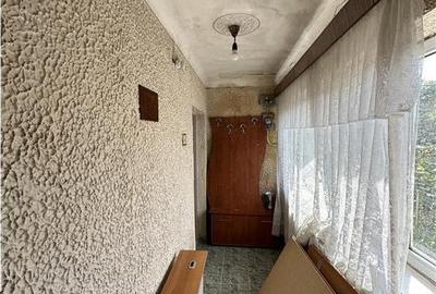 Casa de vanzare în zona linistita - 9