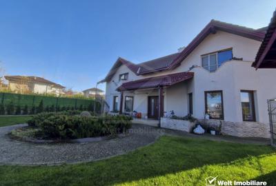 Casă individuală cu 14 camere în Feleacu