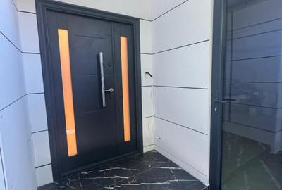 Apartament cu 3 camere decomandat în Calea Călărașilor