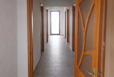 Casa solida, 4 dormitoare, 3 bai, 280 mp construiți, teren 1100 mp – Stupin - 11