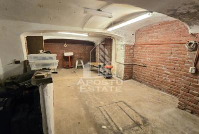 Casa de vanzare, 7 camere si 4 bai, centrala proprie, zona Odobescu - 25