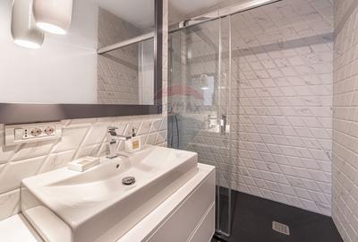 Apartament tip PENTHOUSE, 3 camere de vânzare, posibil RATE, Adora UTA - 15