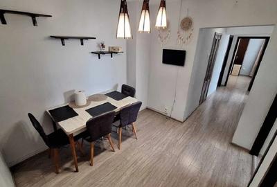 Apartament cu 3 camere - zona Podu Ros - Bld. Socola - 8