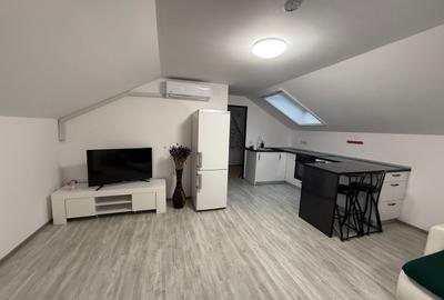 Apartament cu 2 camere semidecomandat în Giroc