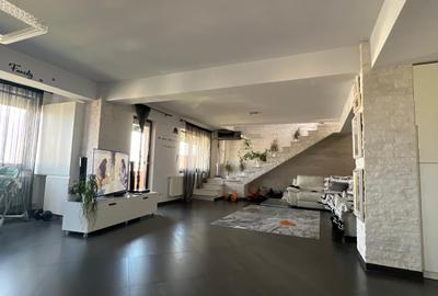 Penthouse cu 3 camere decomandat, mobilat în Cug