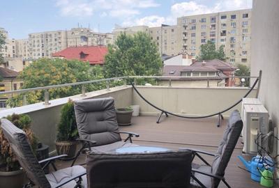 Apartament cu 2 camere semidecomandat, mobilat în Unirii