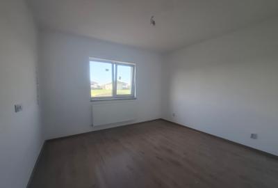 Casă individuală cu 3 camere, la cheie, într-o zonă liniștită - 13