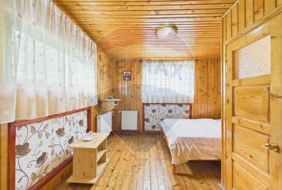 Pensiune/casa montană 9 camere în Dâmbovicioara, comision 0% - 42