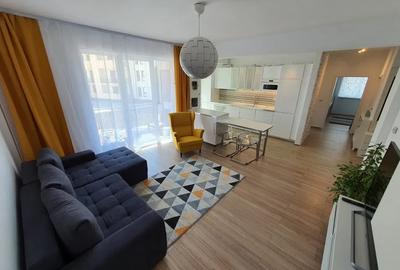 Apartament cu 3 camere zona - 1