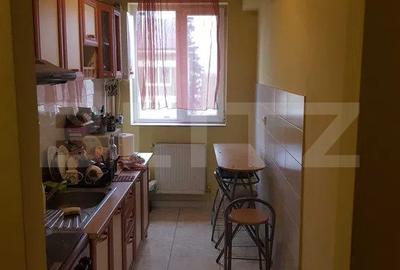 Apartament cu 2 camere decomandat, mobilat în Central