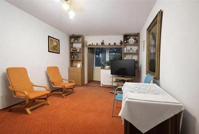 Decomandat cu 2 balcoane la etajul 1 - 1