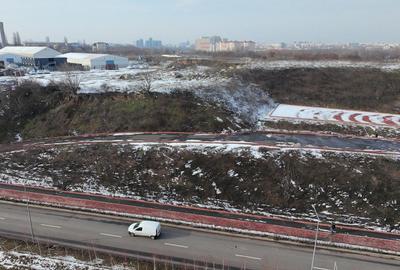 Teren cu Autorizație de Construire intersectia sector 3 cu sector 4 - 1