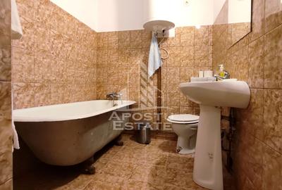 Casa la curte comuna 4 camere, zona Centrala - 10