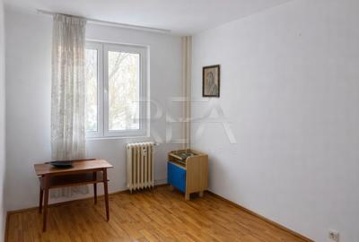 4 camere Dristor decomandat,et. 1,an 1983,metrou,81 mp,anvelopat,boxă - 4