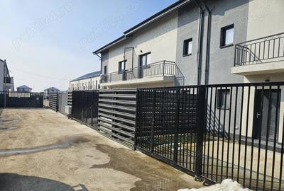 Casa inșiruita P+1E+M - 2