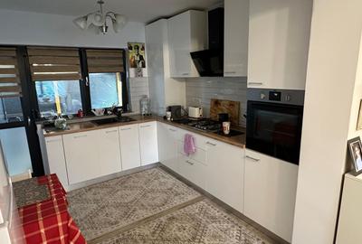 Vila modernă  în Lumina – complet mobilată și utilată - 10