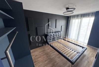 Apartament cu 2 camere decomandat, mobilat în Central
