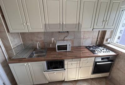 2 camere Decomandat - Metrou  Titan la 3 Minute - 1