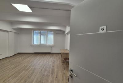 Comision 0 - Spații birouri libere, zonă centrală - 1