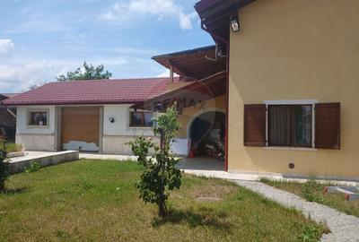 Casă / Vilă de lux cu 5 camere de vânzare în Vadu Moldovei, Suceava - 15